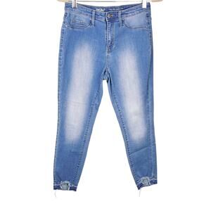 Mossimo High Rise Jegging Crop Jeans 6/28R Shark Bite Hem Light Wash